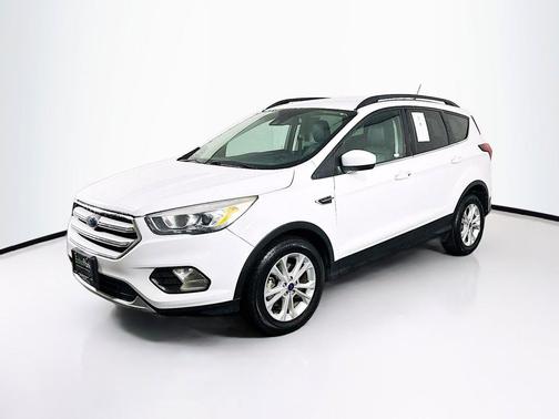 Oxford White 2019 Ford Escape SEL