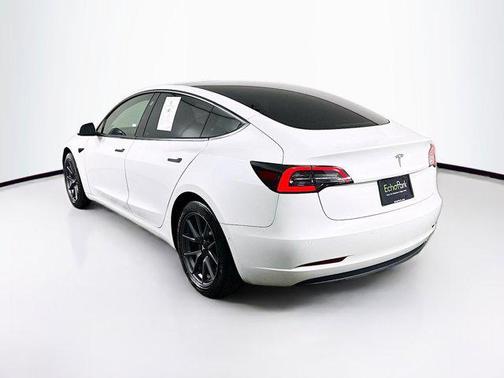 Pearl White Multi-Coat 2021 Tesla Model 3 Standard Range Plus