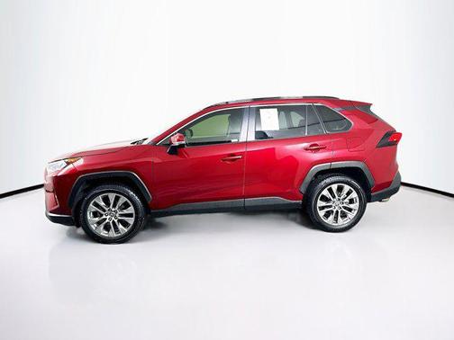 2020 Toyota RAV4 XLE Premium