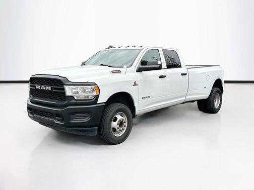 Bright White Clearcoat 2022 RAM 3500 Tradesman