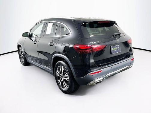 Night Black 2025 Mercedes-Benz GLA 250 Base