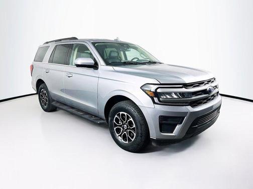 Iconic Silver Metallic 2024 Ford Expedition XLT