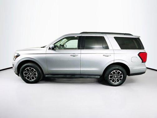Iconic Silver Metallic 2024 Ford Expedition XLT