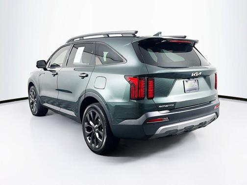 Aruba Green 2023 Kia Sorento SX