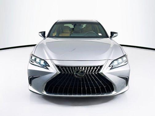 Iridium 2024 Lexus ES 300h Ultra Luxury