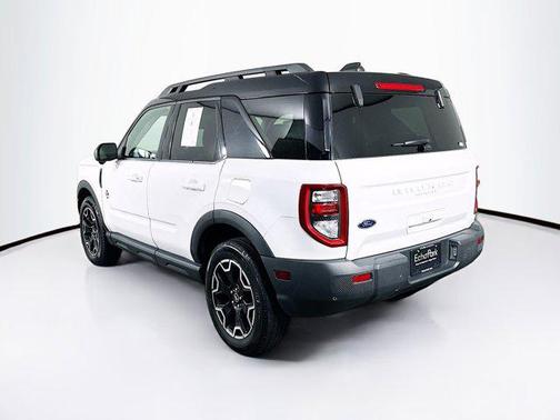 Oxford White 2025 Ford Bronco Sport Outer Banks