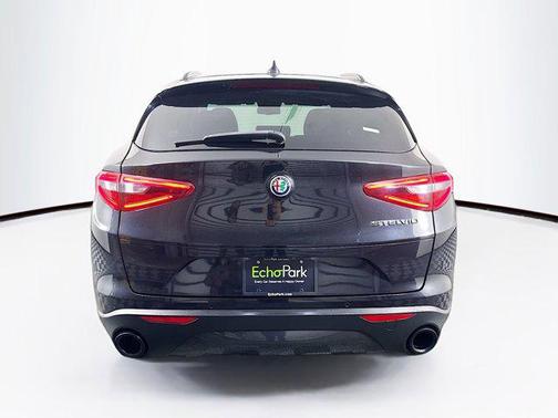 2020 Alfa Romeo Stelvio Base