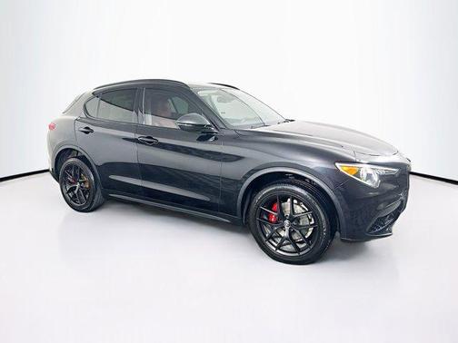 2020 Alfa Romeo Stelvio Base