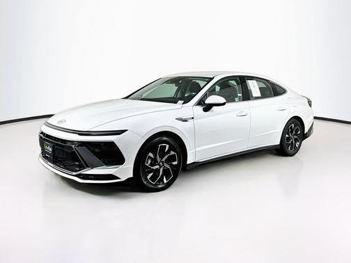 Serenity White 2025 Hyundai SONATA SEL