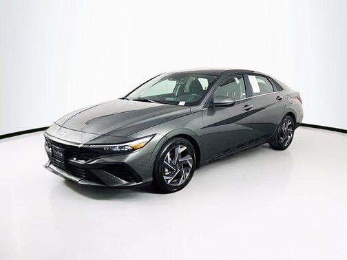 2025 Hyundai ELANTRA SEL