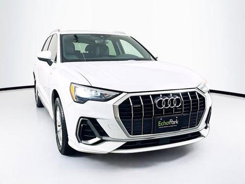 2022 Audi Q3 45 S line Premium