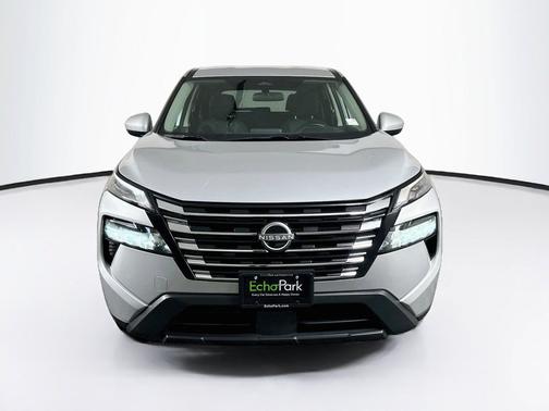 Brilliant Silver Metallic 2025 Nissan Rogue SV