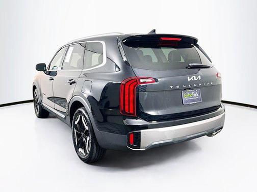 Ebony Black 2025 Kia Telluride S