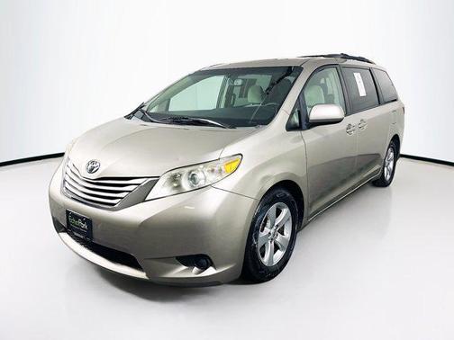 2015 Toyota Sienna LE