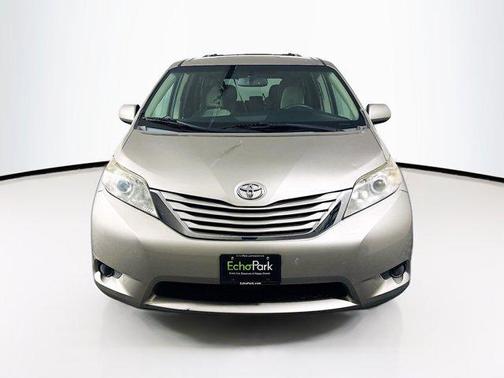 2015 Toyota Sienna LE