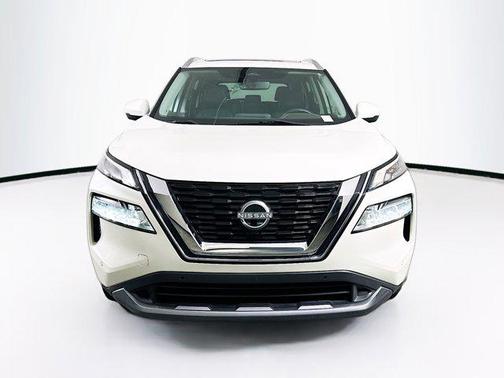 Pearl White Tricoat 2023 Nissan Rogue SL