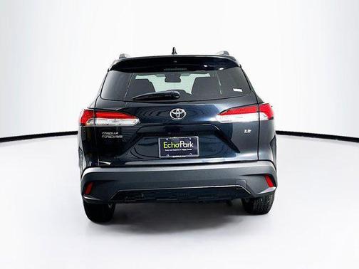 2025 Toyota Corolla Cross LE