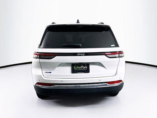 2022 Jeep Grand Cherokee 4xe Base