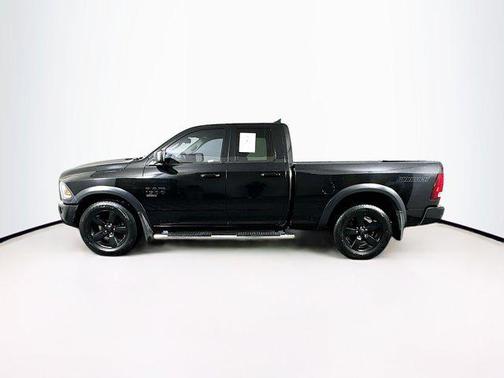 Diamond Black Crystal Pearlcoat 2019 RAM 1500 Classic Warlock
