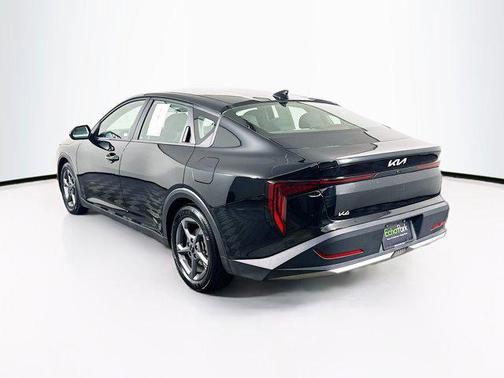 Aurora Black Pearl 2025 Kia K4 LXS