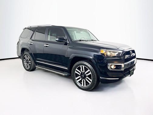 Midnight Black Metallic 2018 Toyota 4Runner SR5