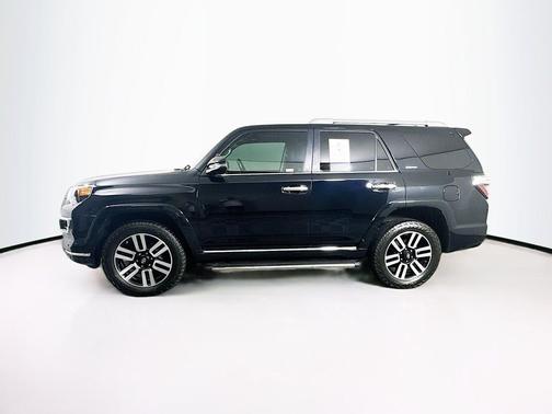 Midnight Black Metallic 2018 Toyota 4Runner SR5
