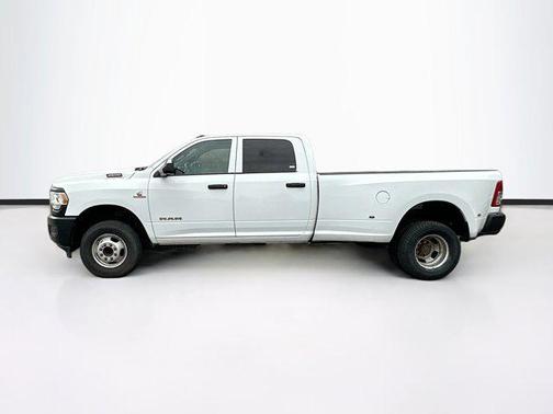 Bright White Clearcoat 2022 RAM 3500 Tradesman