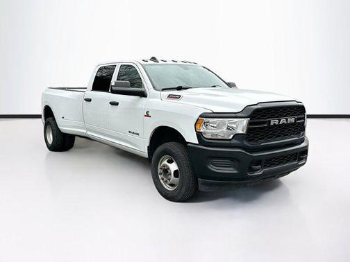 Bright White Clearcoat 2022 RAM 3500 Tradesman