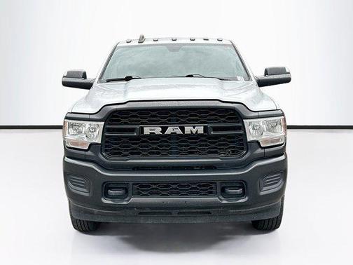 Bright White Clearcoat 2022 RAM 3500 Tradesman