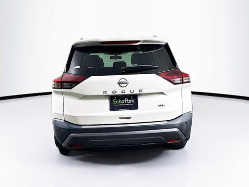 Pearl White Tricoat 2023 Nissan Rogue SL