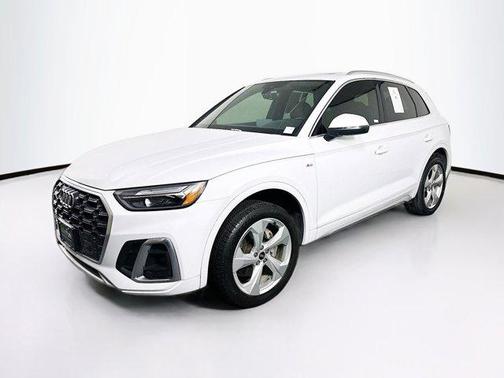 2022 Audi Q5 45 S line Premium Plus