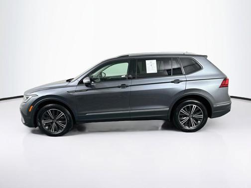 Platinum Gray Metallic 2024 Volkswagen Tiguan 2.0T Wolfsburg Edition