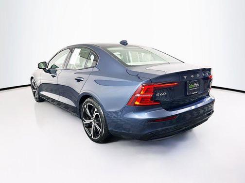 2024 Volvo S60 Core Dark Theme
