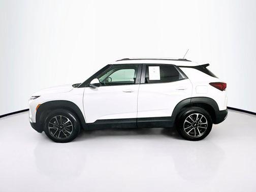 Summit White 2025 Chevrolet Trailblazer LT
