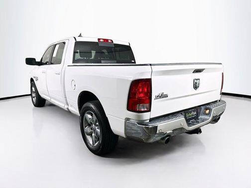 Bright White Clearcoat 2019 RAM 1500 Big Horn