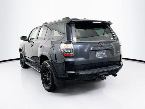 Midnight Black Metallic 2022 Toyota 4Runner SR5
