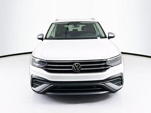 2024 Volkswagen Tiguan 2.0T SE 4MOTION