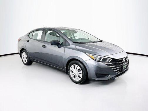 Gun Metallic 2024 Nissan Versa 1.6 S