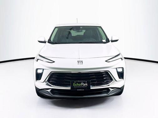 Summit White 2025 Buick Encore GX Preferred