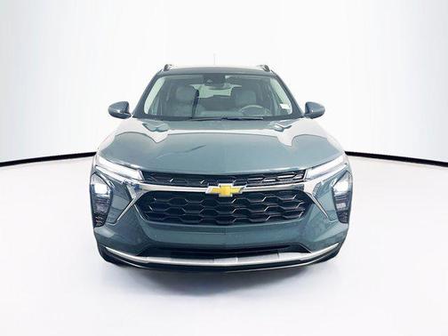 Cypress Gray 2025 Chevrolet Trax LT