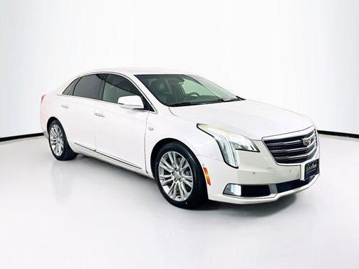 Crystal White Tricoat 2019 Cadillac XTS Luxury