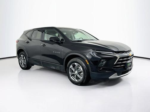 Black 2025 Chevrolet Blazer 2LT