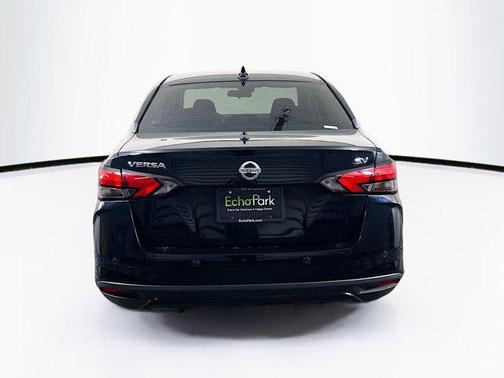 2022 Nissan Versa 1.6 SV