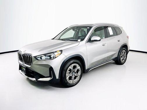 Space Silver Metallic 2025 BMW X1 xDrive28i