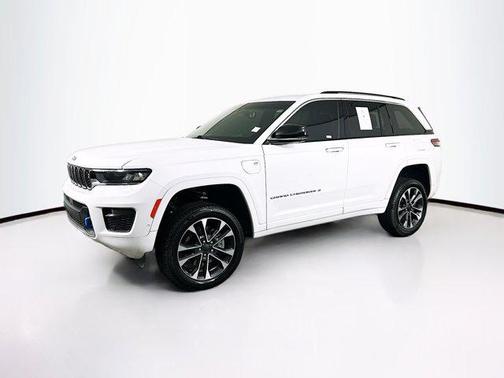 2022 Jeep Grand Cherokee 4xe Overland