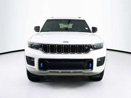 2022 Jeep Grand Cherokee 4xe Overland