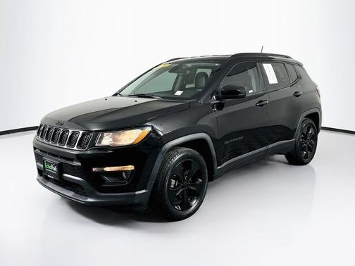 Diamond Black Crystal Pearlcoat 2020 Jeep Compass Latitude
