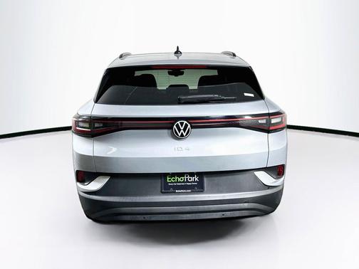 Scale Silver Metallic 2021 Volkswagen ID.4 Pro S