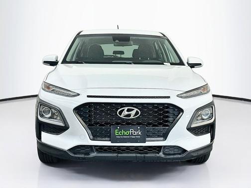 Chalk White 2020 Hyundai KONA SE