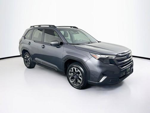 Magnetite Gray Metallic 2025 Subaru Forester Premium